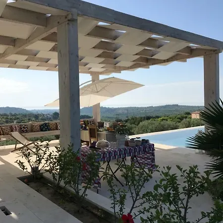 La Casa Bianca * Noto